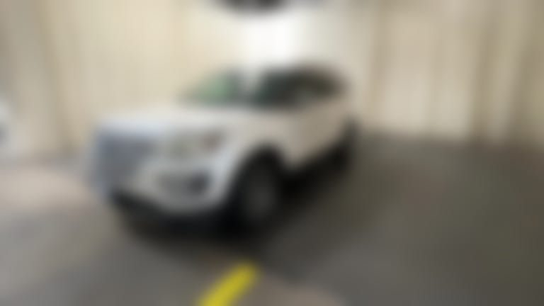 2016 Ford Explorer vehicle photo