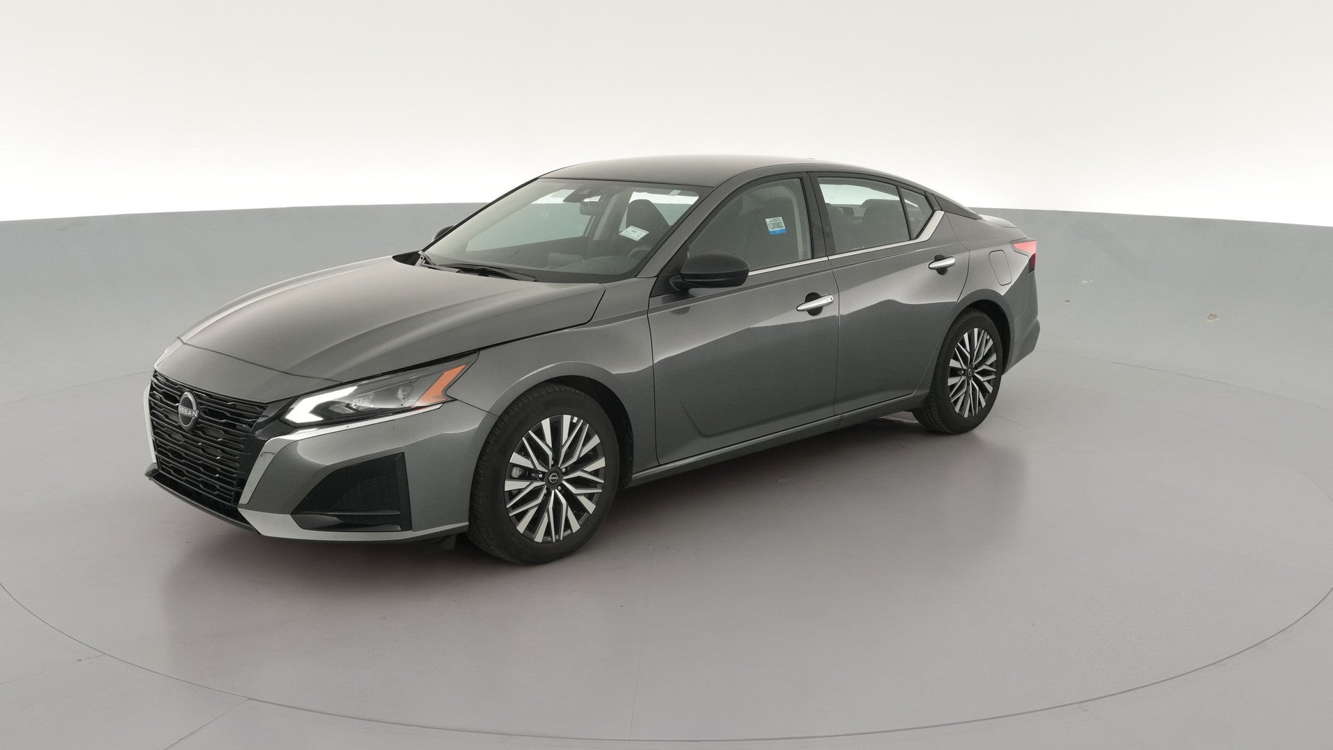 2025 Nissan Altima vehicle photo