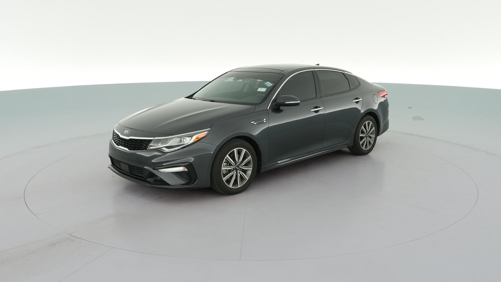 2019 Kia Optima vehicle photo
