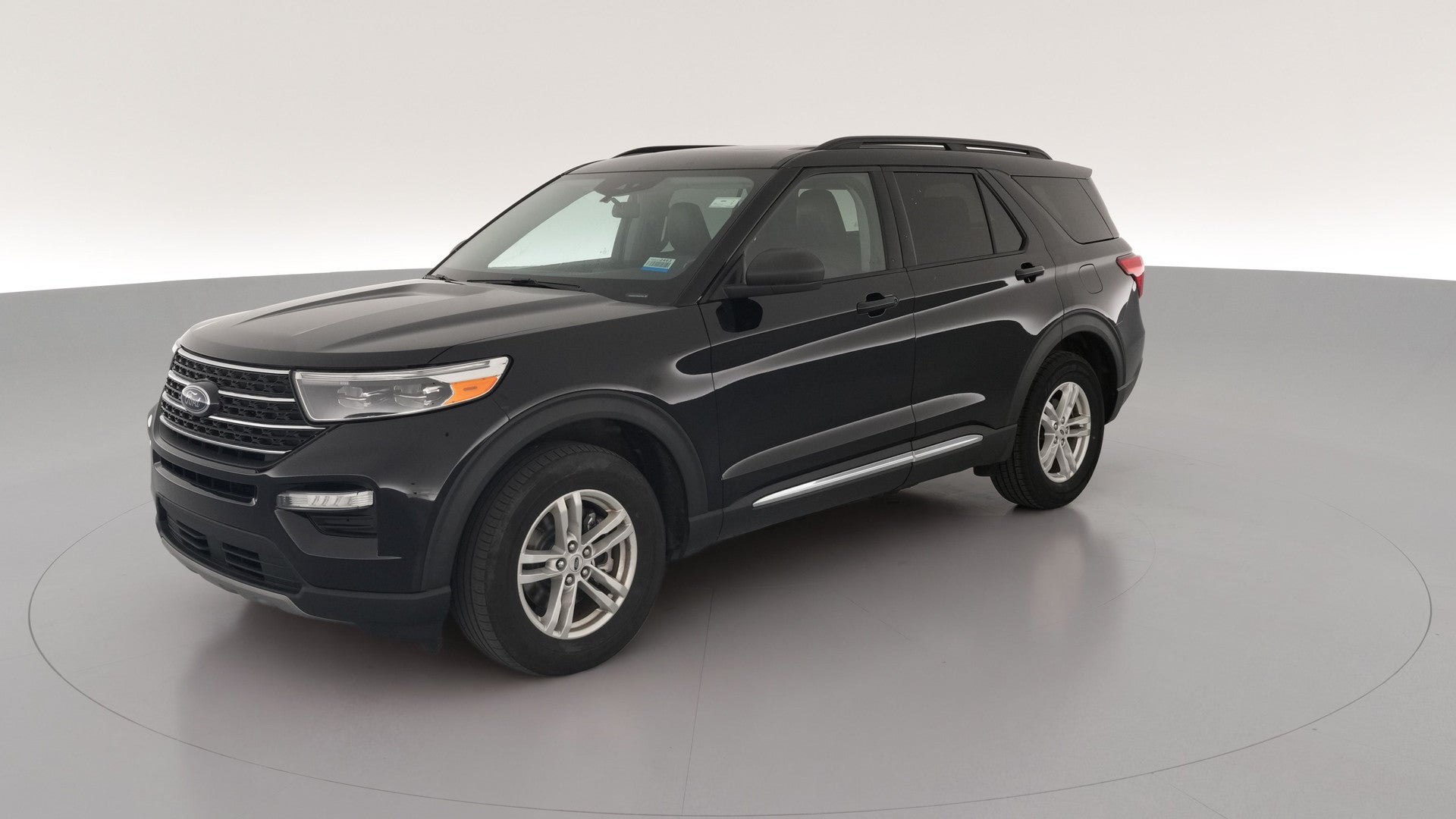 2021 Ford Explorer vehicle photo