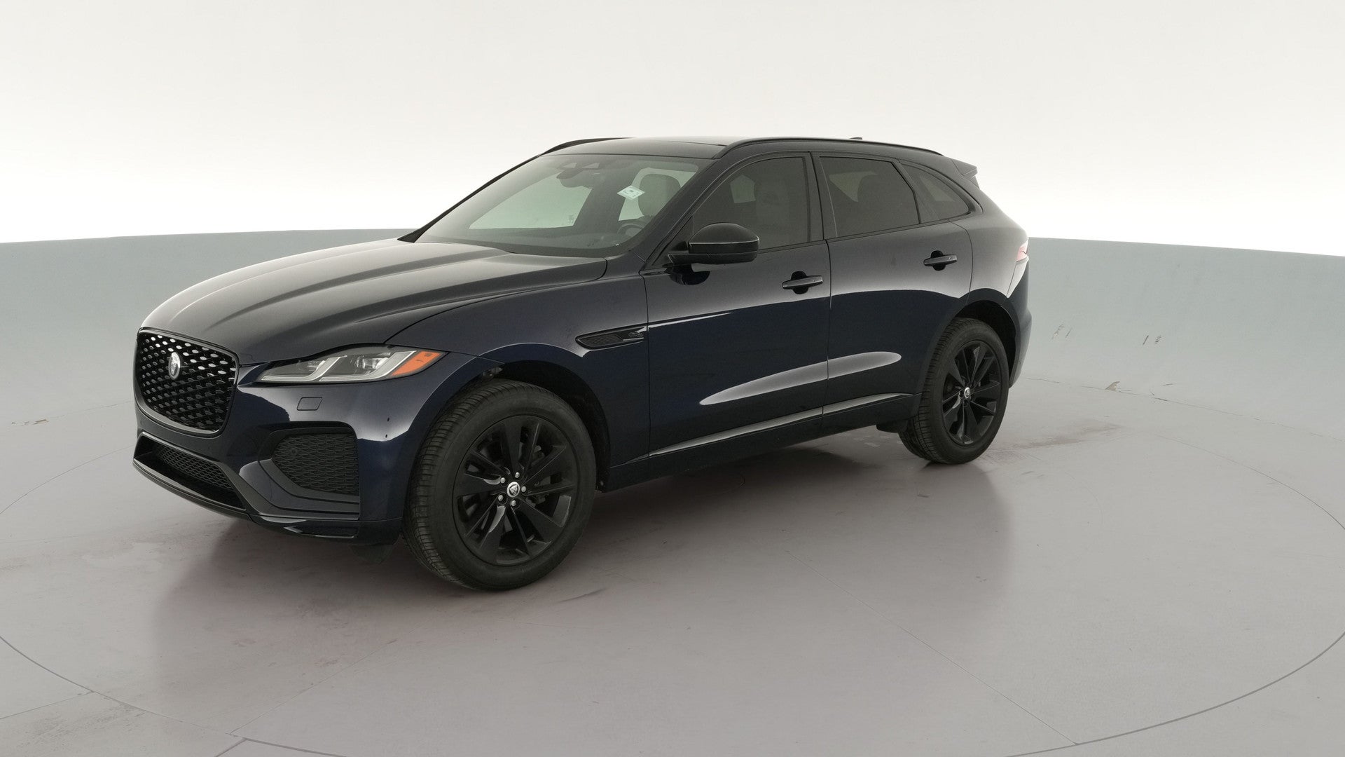 2024 Jaguar F-PACE vehicle photo