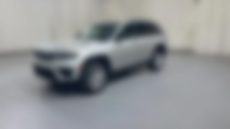 2026 Jeep Grand Cherokee vehicle photo