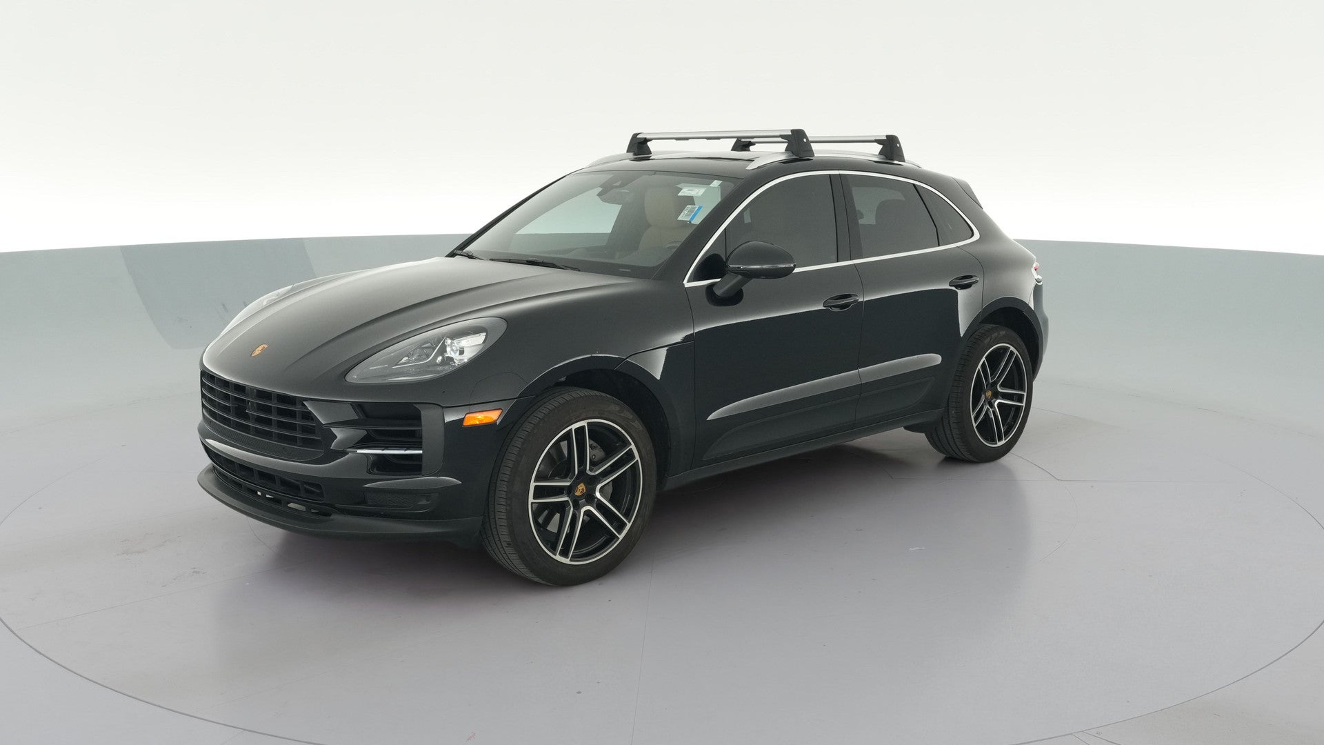 2019 Porsche Macan vehicle photo