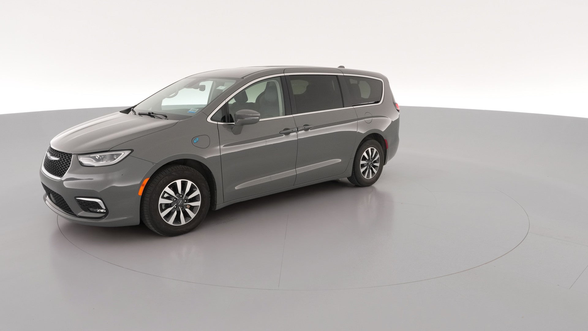 2022 Chrysler Pacifica Hybrid vehicle photo