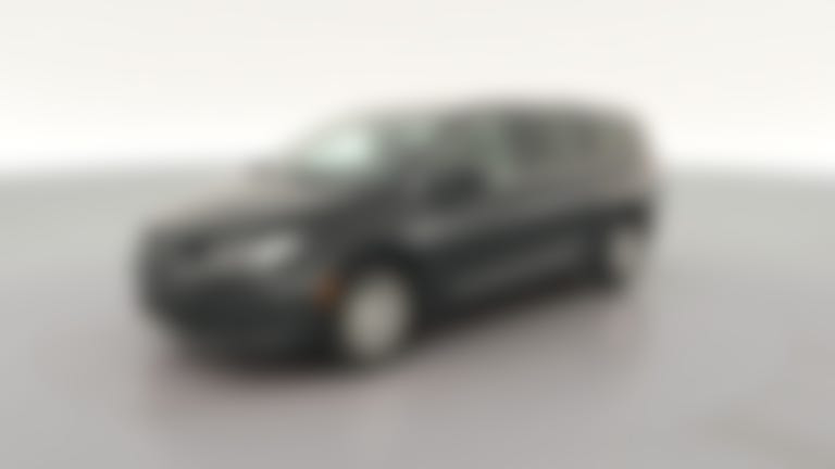 2022 Chrysler Voyager vehicle photo