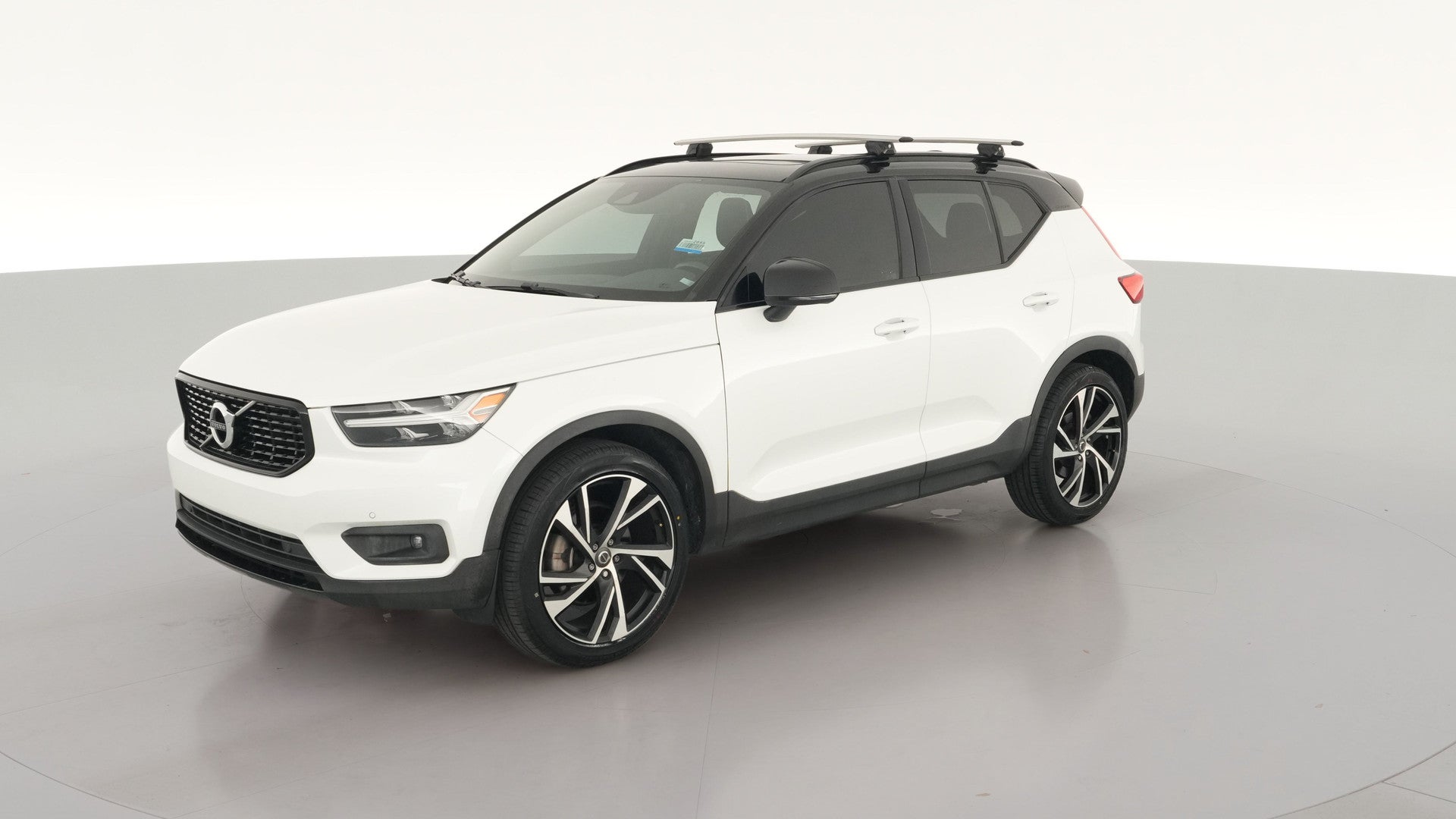 2020 Volvo XC40 vehicle photo