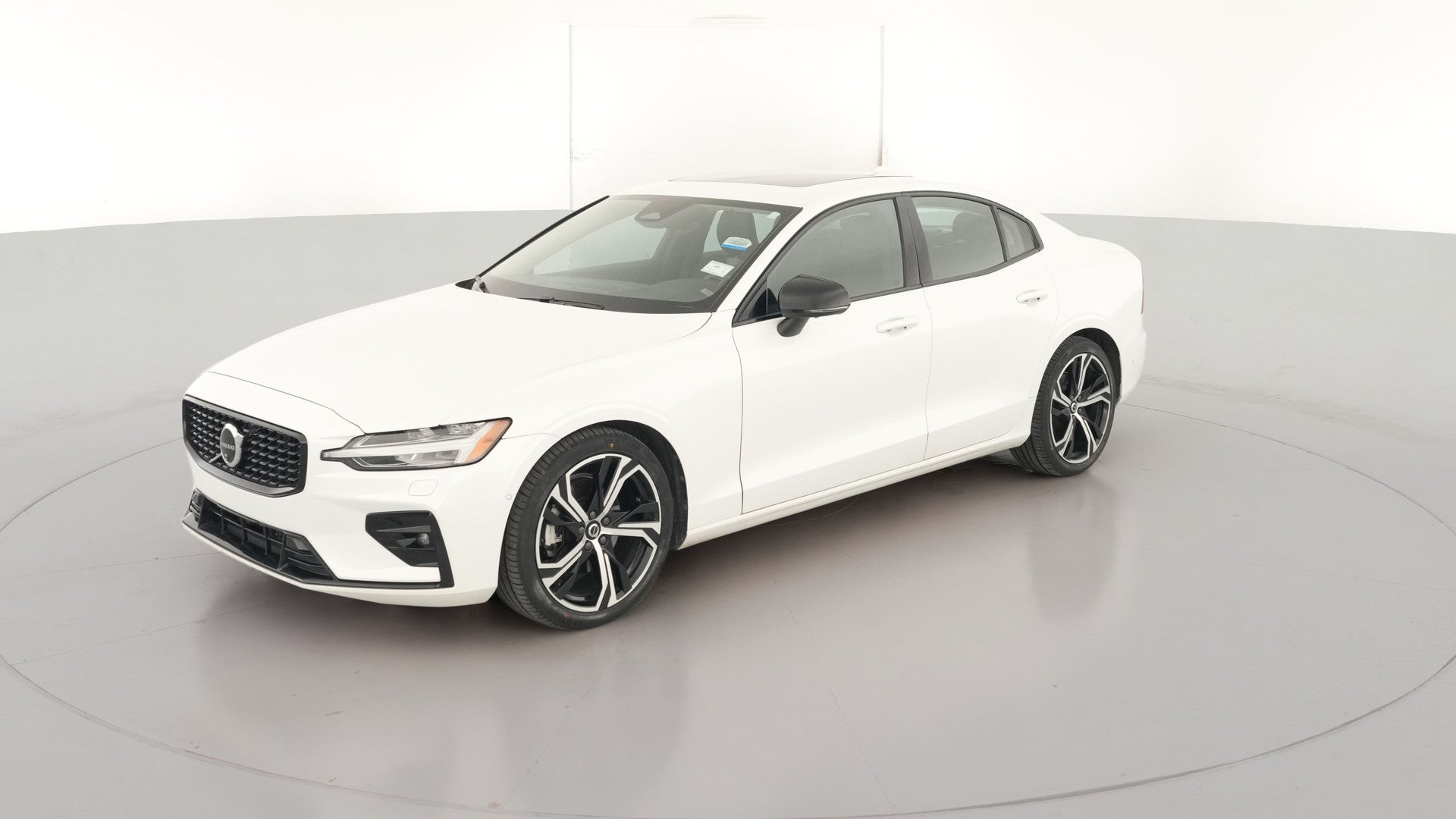 2024 Volvo S60 vehicle photo