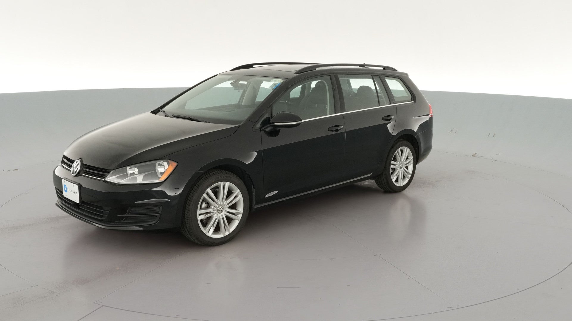 2016 Volkswagen Golf SportWagen vehicle photo