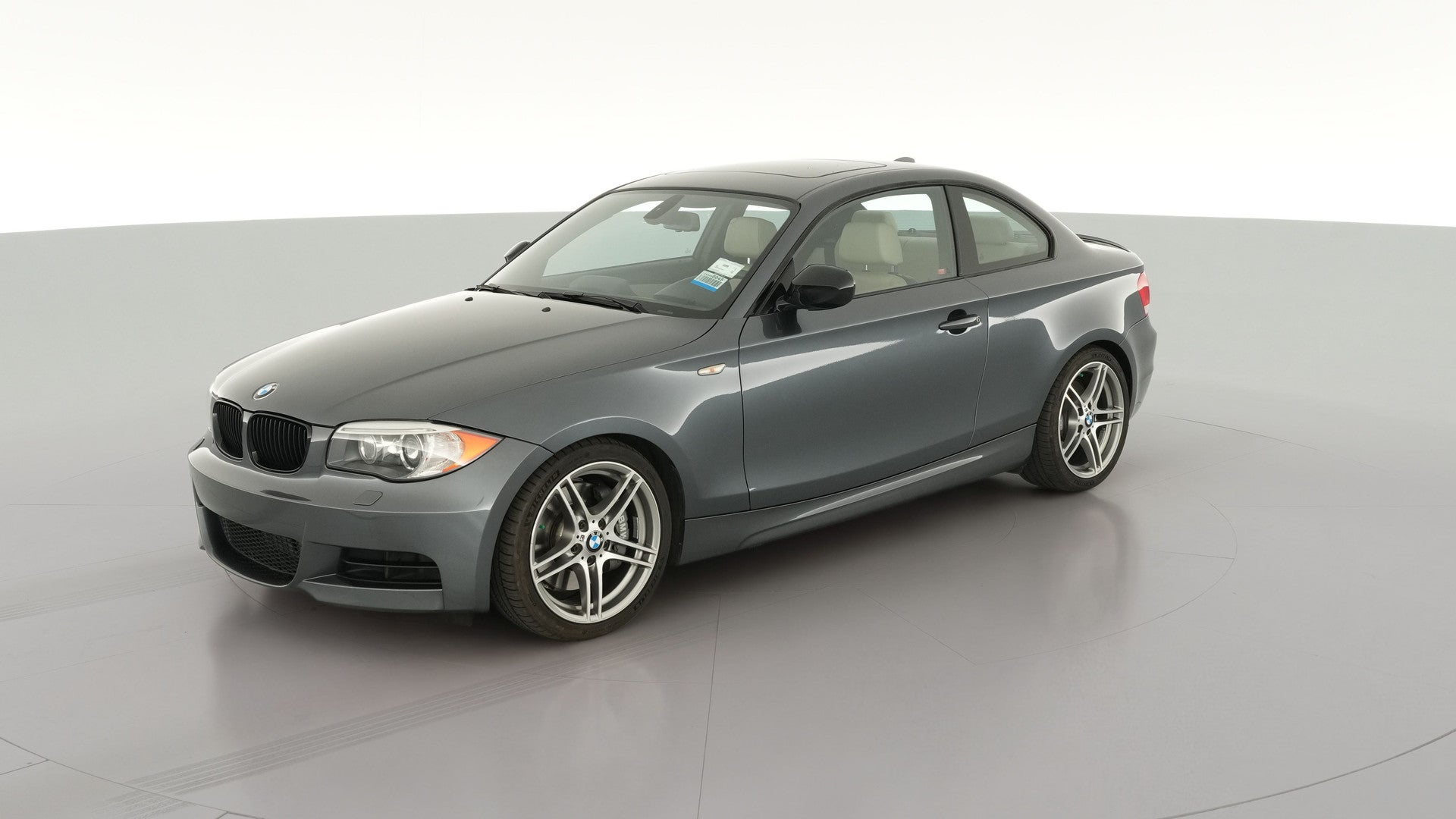 2013 BMW 1 Series vehicle photo