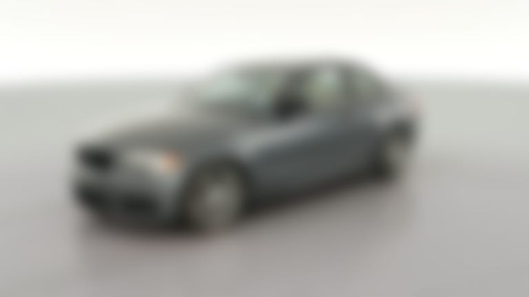 2013 BMW 1 Series vehicle photo