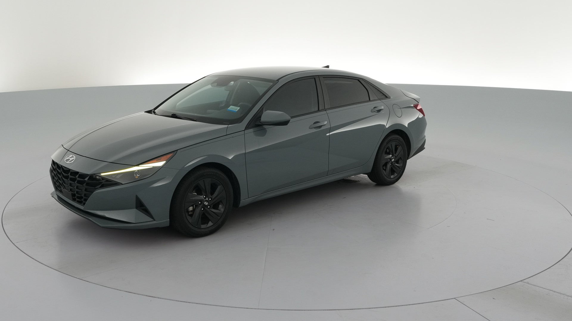 2021 Hyundai Elantra vehicle photo