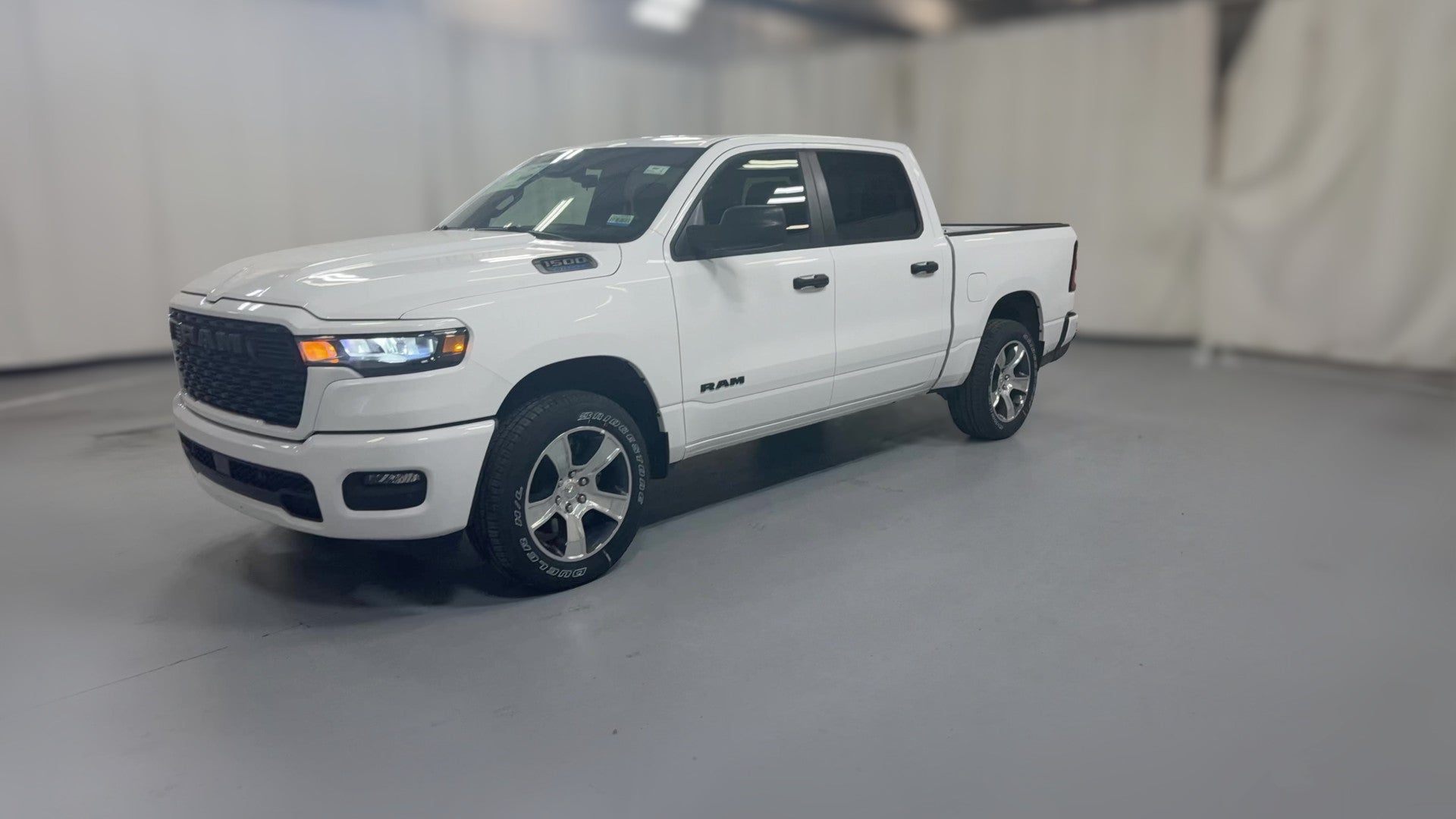 2026 Ram 1500 Crew Cab vehicle photo