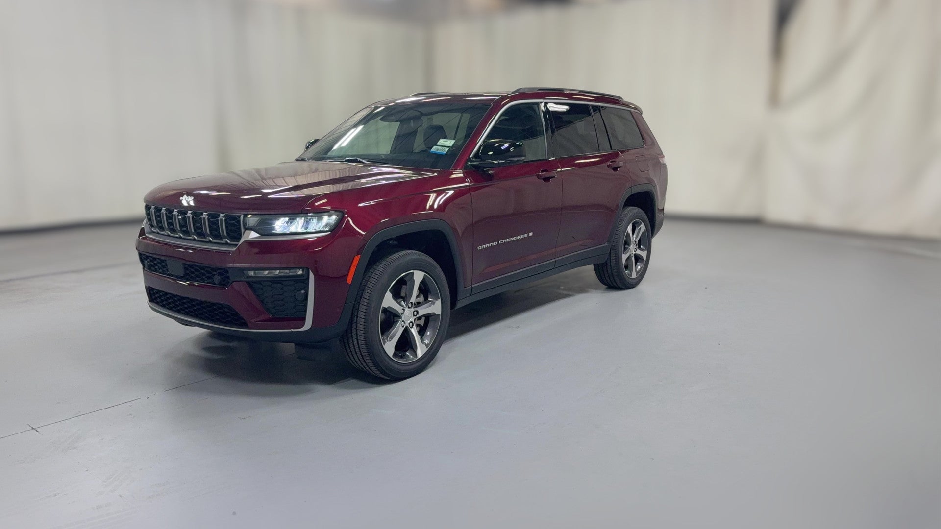 2026 Jeep Grand Cherokee L vehicle photo