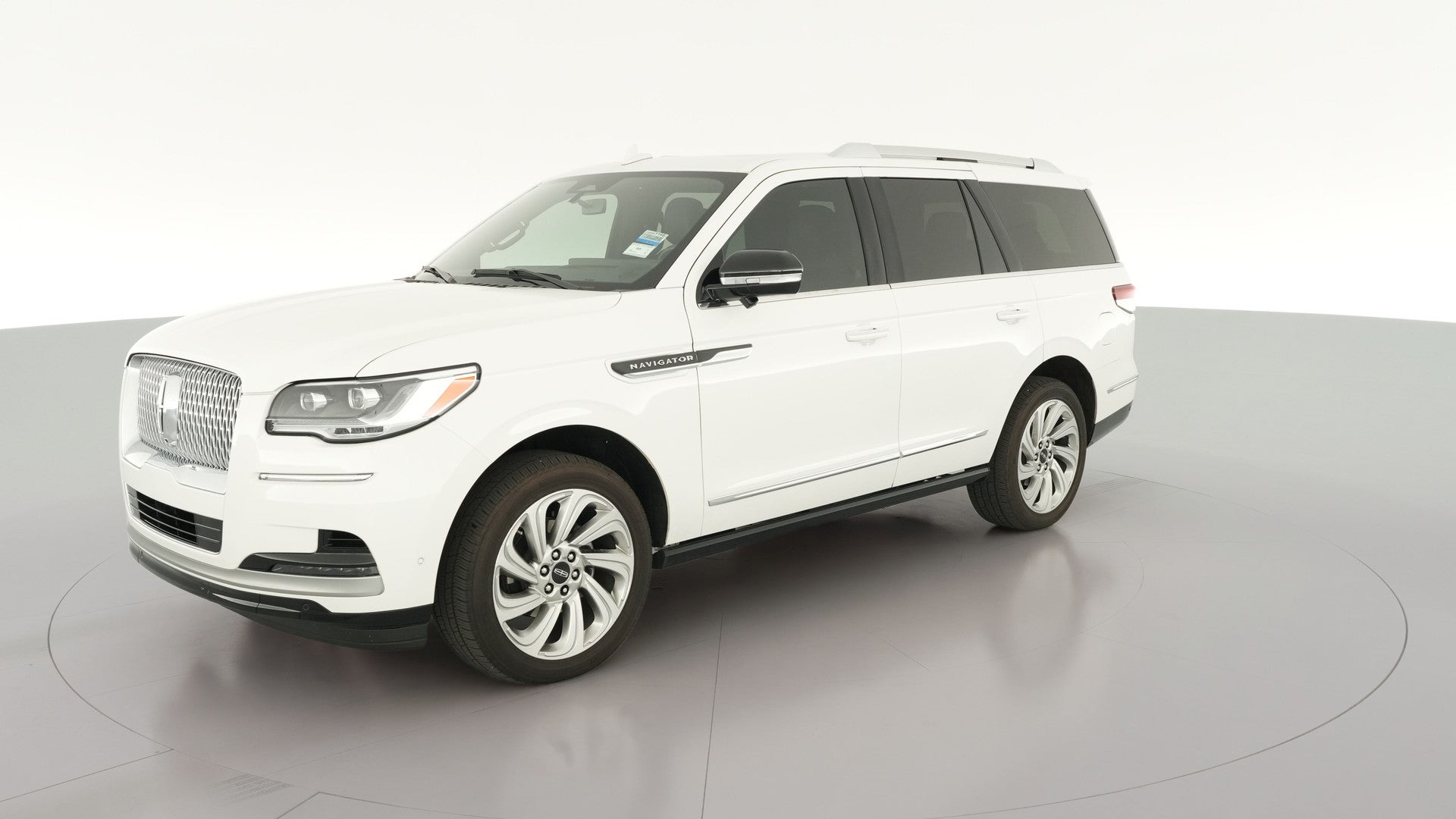 2024 Lincoln Navigator vehicle photo
