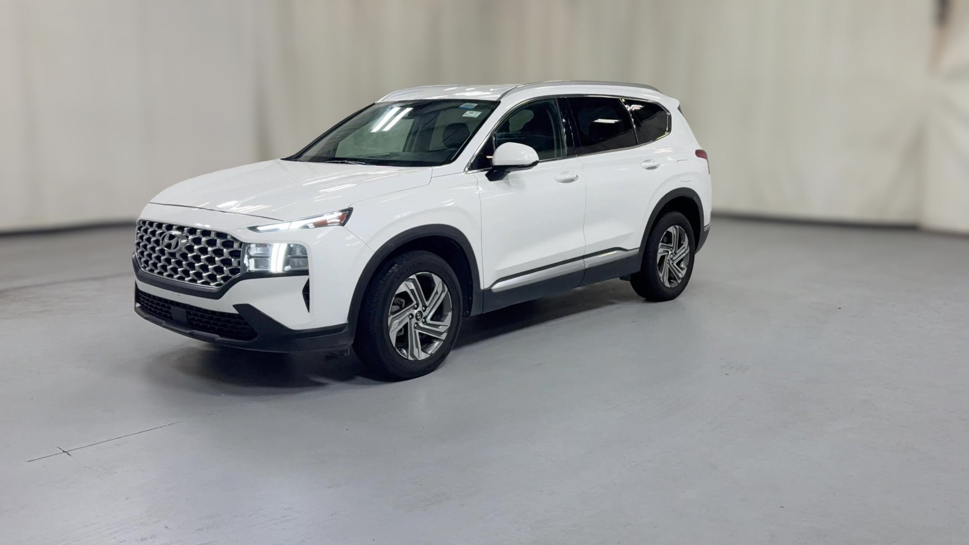 2021 Hyundai Santa Fe vehicle photo