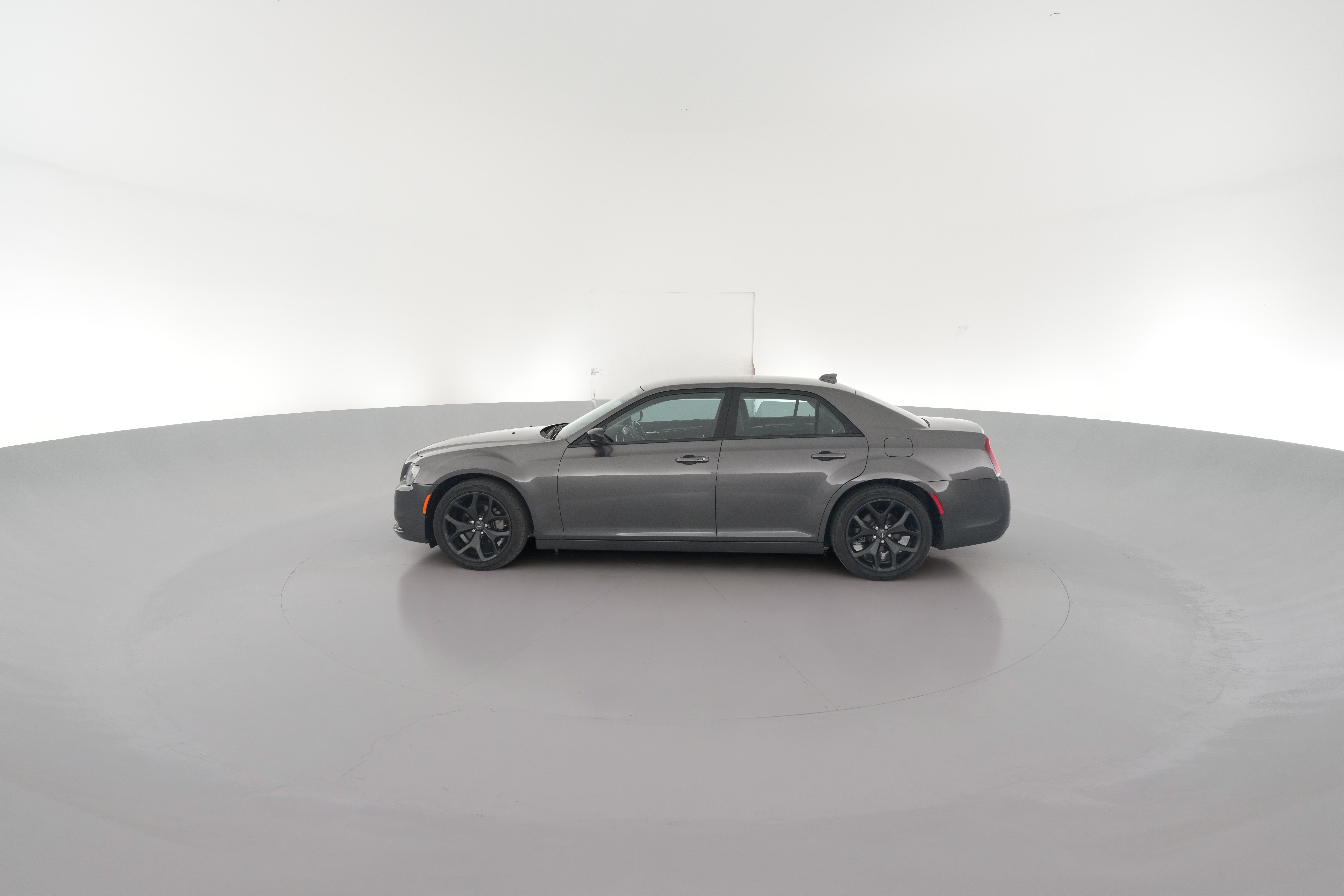 2021 Chrysler 300 Touring - Photo 27