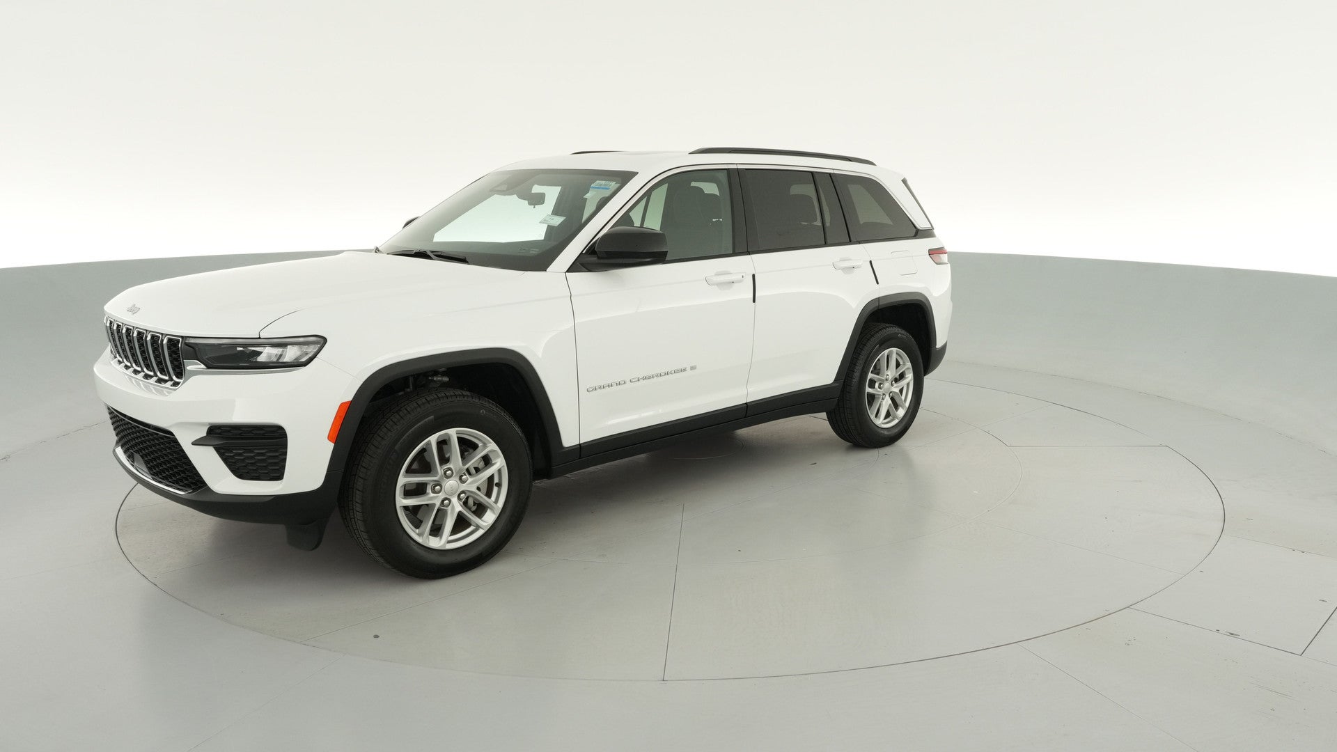2025 Jeep Grand Cherokee vehicle photo