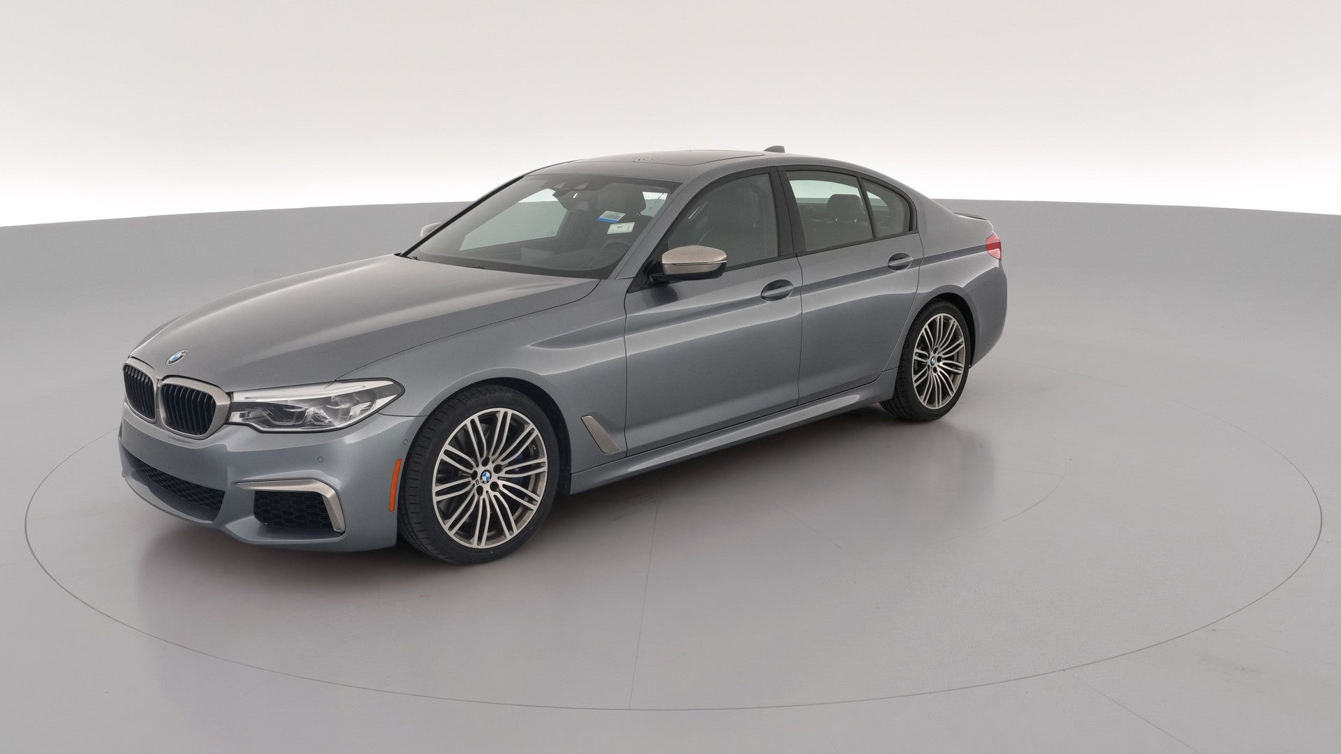 2019 BMW 5 Series vehicle photo