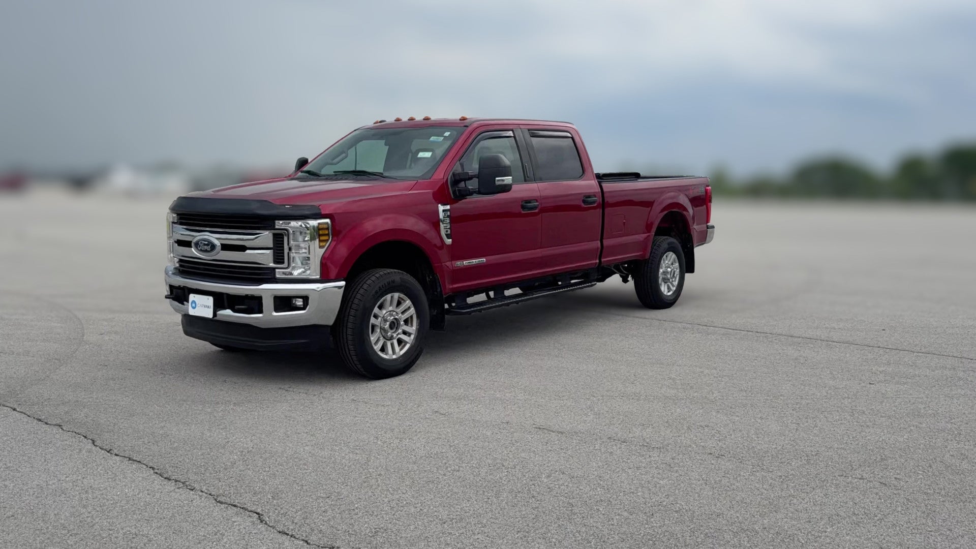 2019 Ford F350 Super Duty Crew Cab vehicle photo