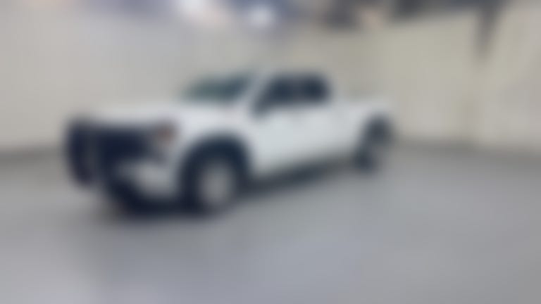 2023 Chevrolet Silverado 1500 Crew Cab vehicle photo