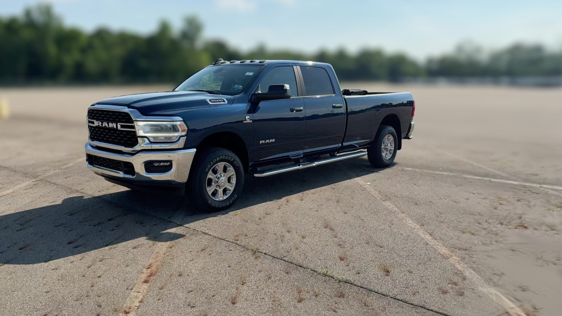 2022 Ram 3500 Crew Cab vehicle photo
