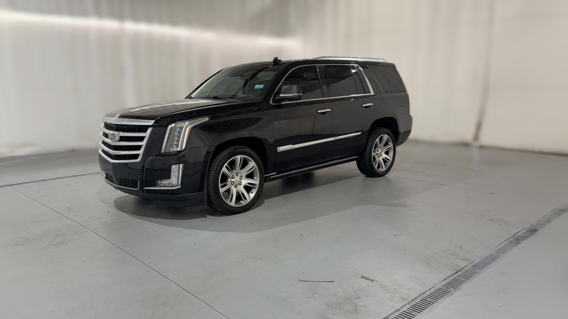 2016 Cadillac Escalade vehicle photo