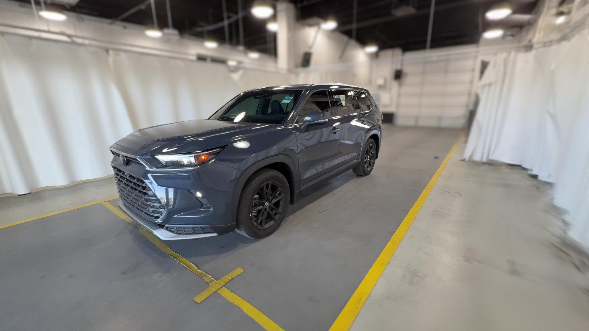 2025 Toyota Grand Highlander Hybrid vehicle photo