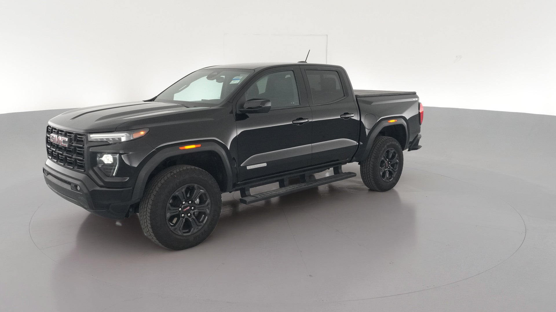 2024 GMC Canyon Crew Cab vehicle photo