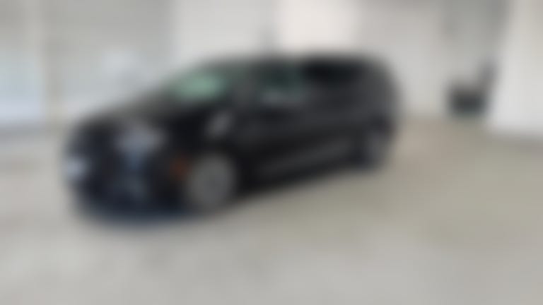 2023 Chrysler Pacifica Hybrid vehicle photo