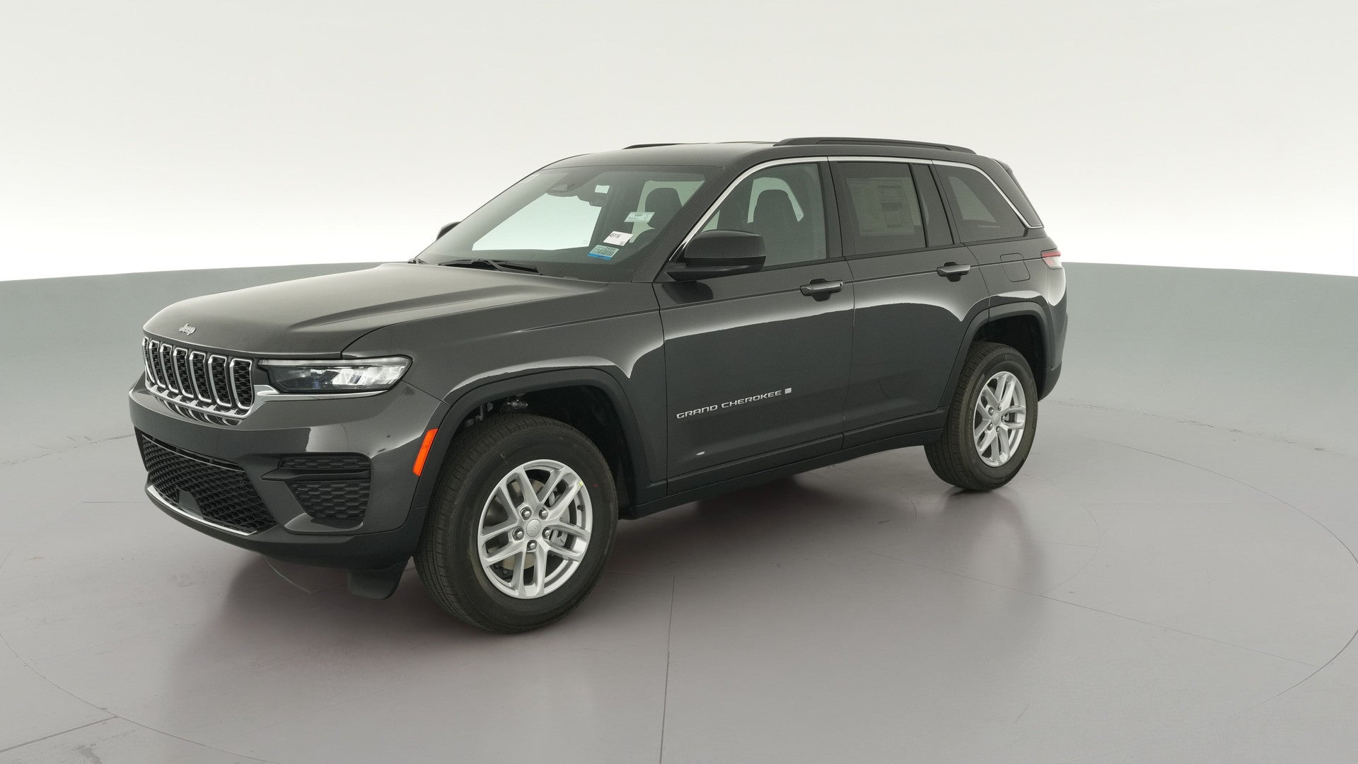 2026 Jeep Grand Cherokee vehicle photo