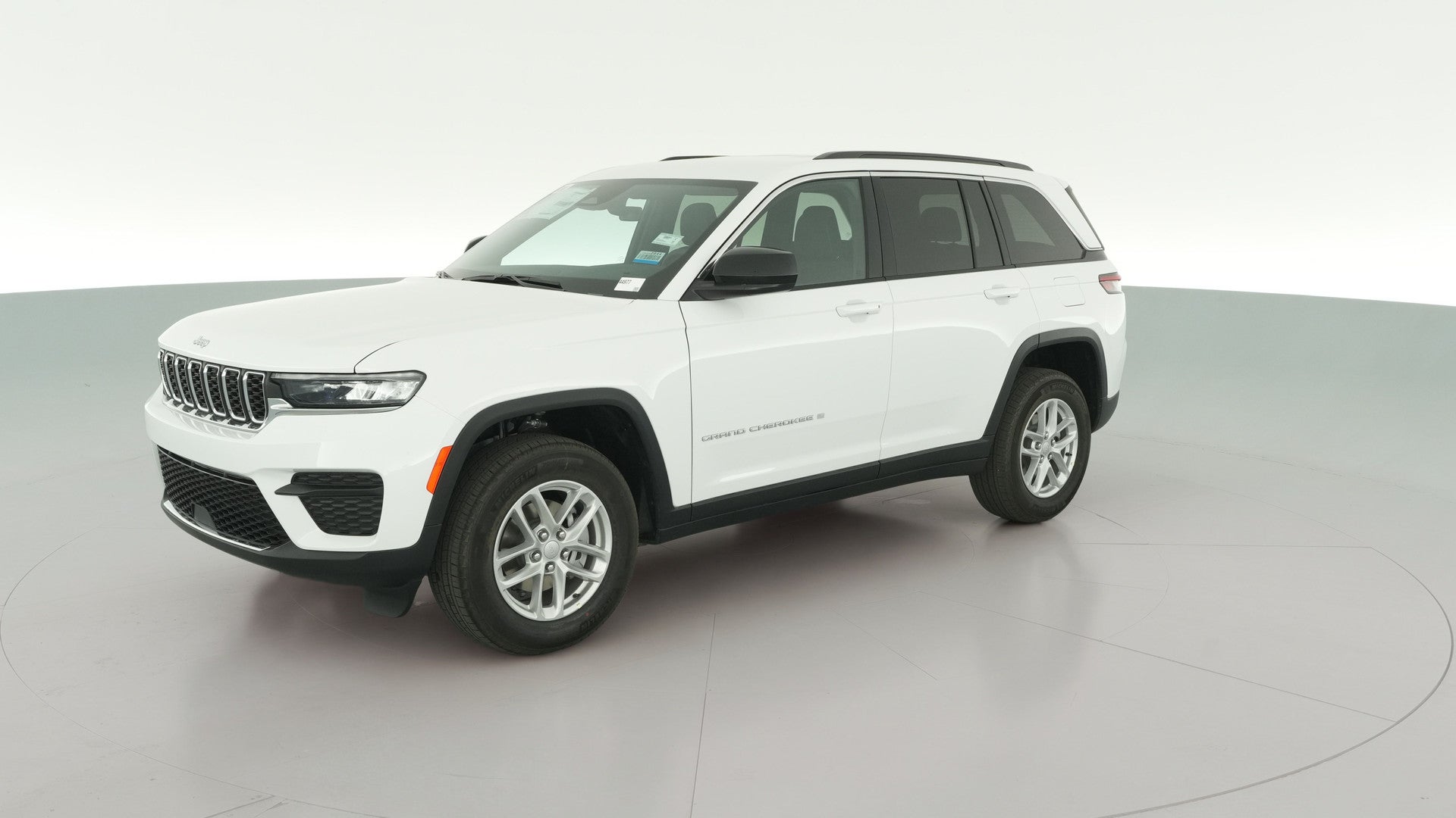 2026 Jeep Grand Cherokee vehicle photo