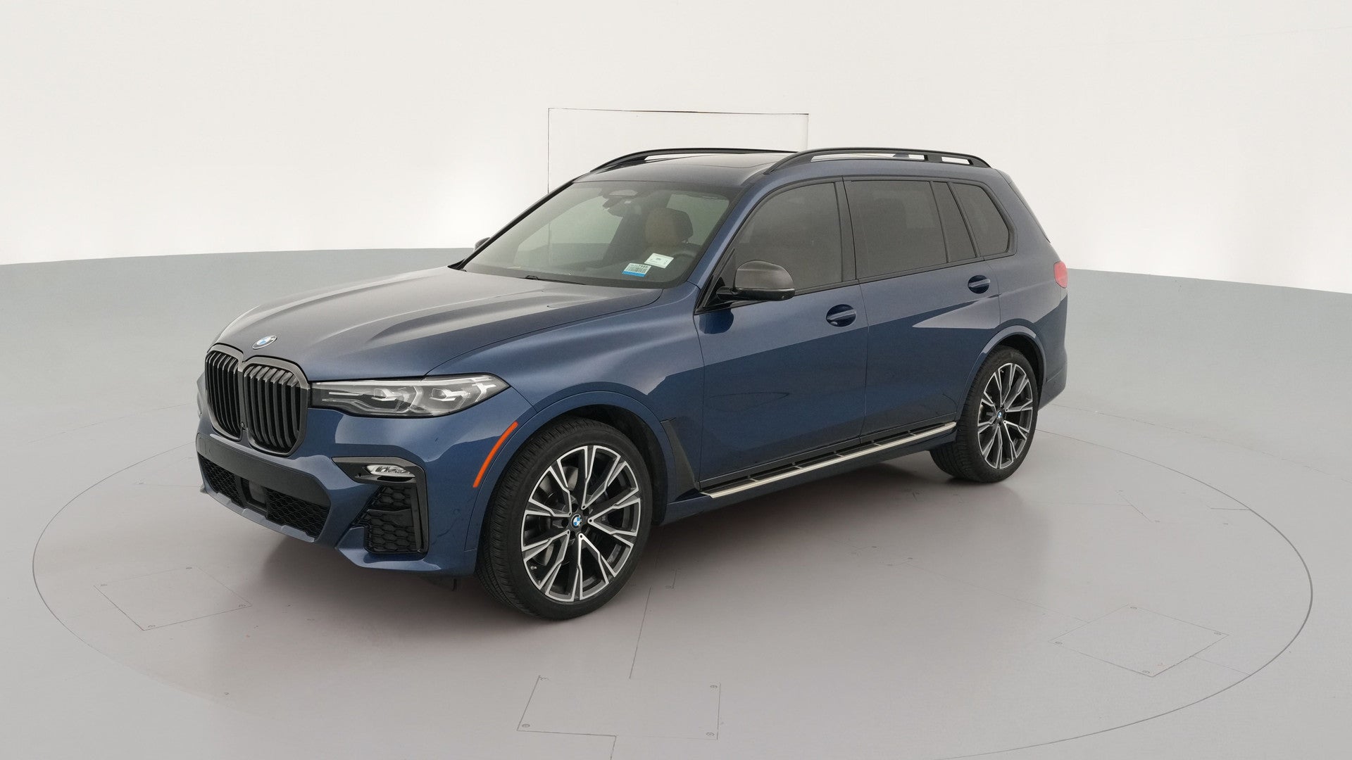 2021 BMW X7 vehicle photo