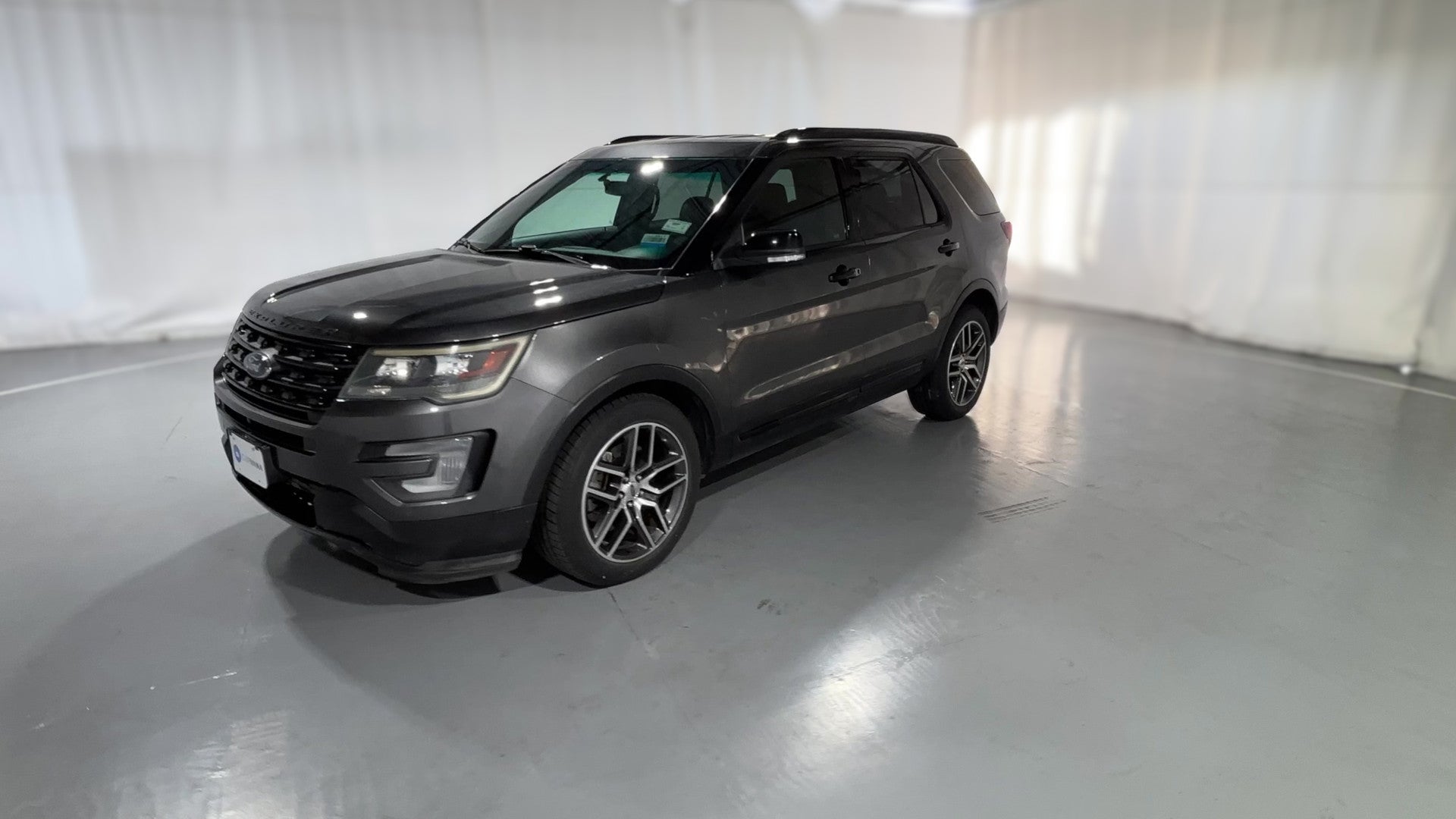 2017 Ford Explorer vehicle photo