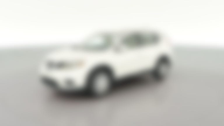 2015 Nissan Rogue vehicle photo