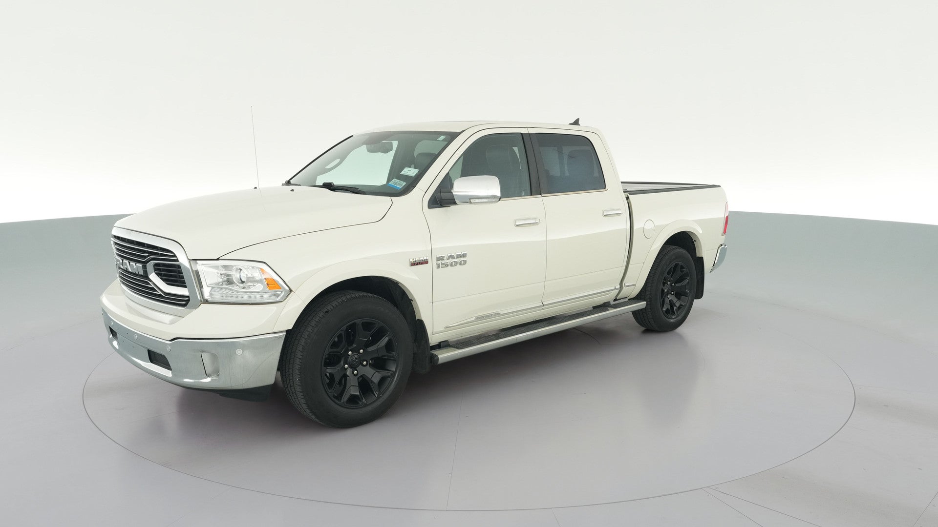 2017 Ram 1500 Crew Cab vehicle photo