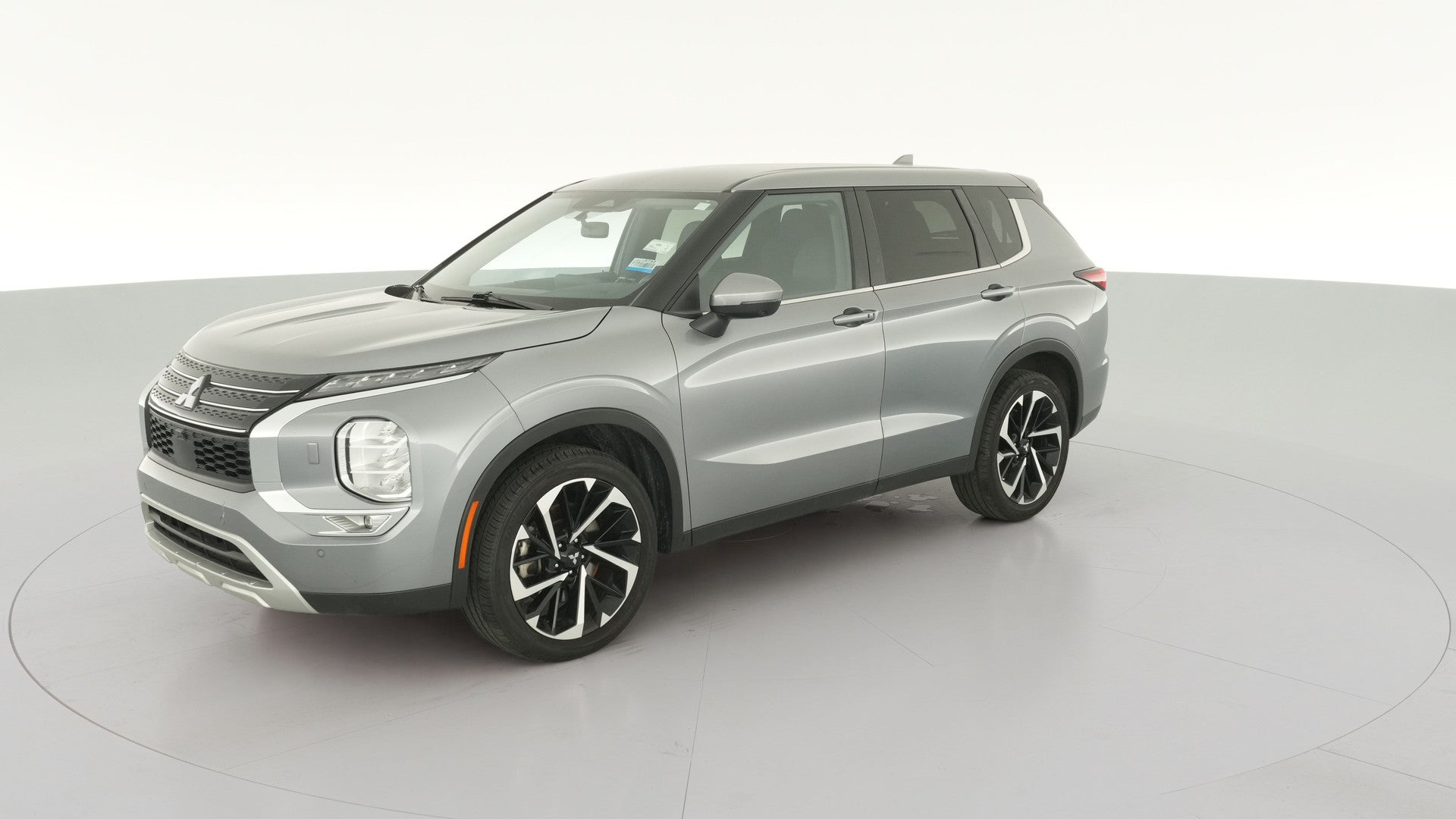 2024 Mitsubishi Outlander vehicle photo