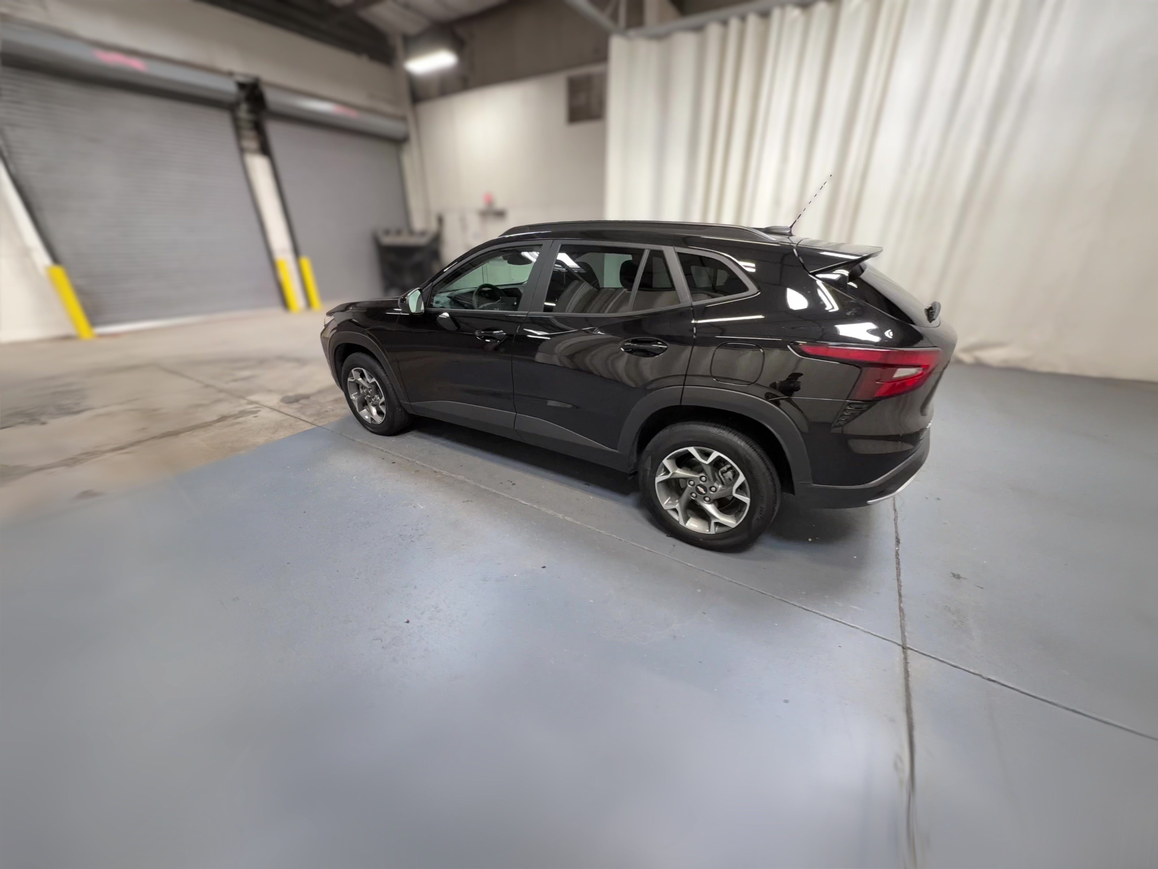 2025 Chevrolet Trax LT - Photo 26