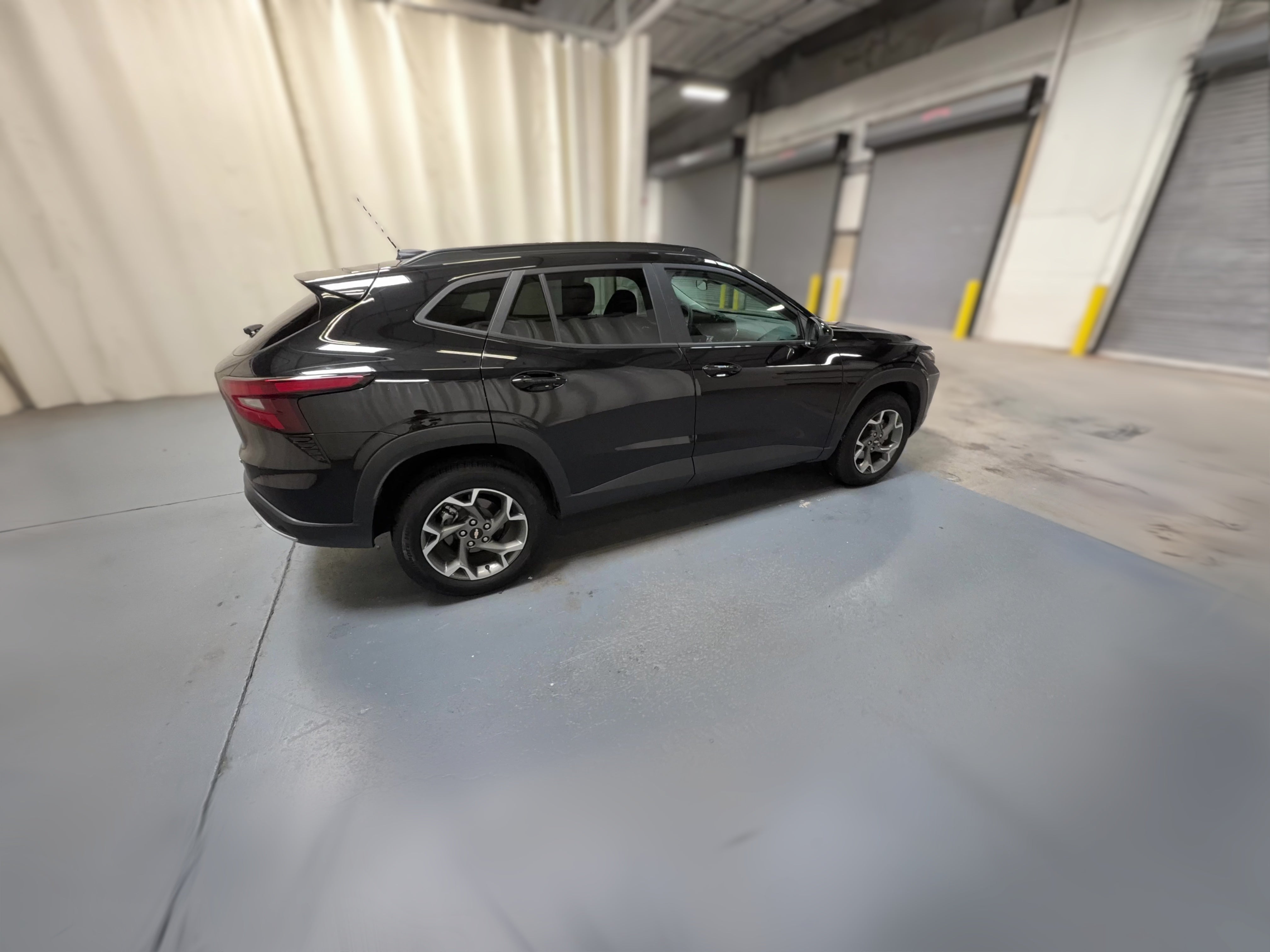 2025 Chevrolet Trax LT - Photo 32