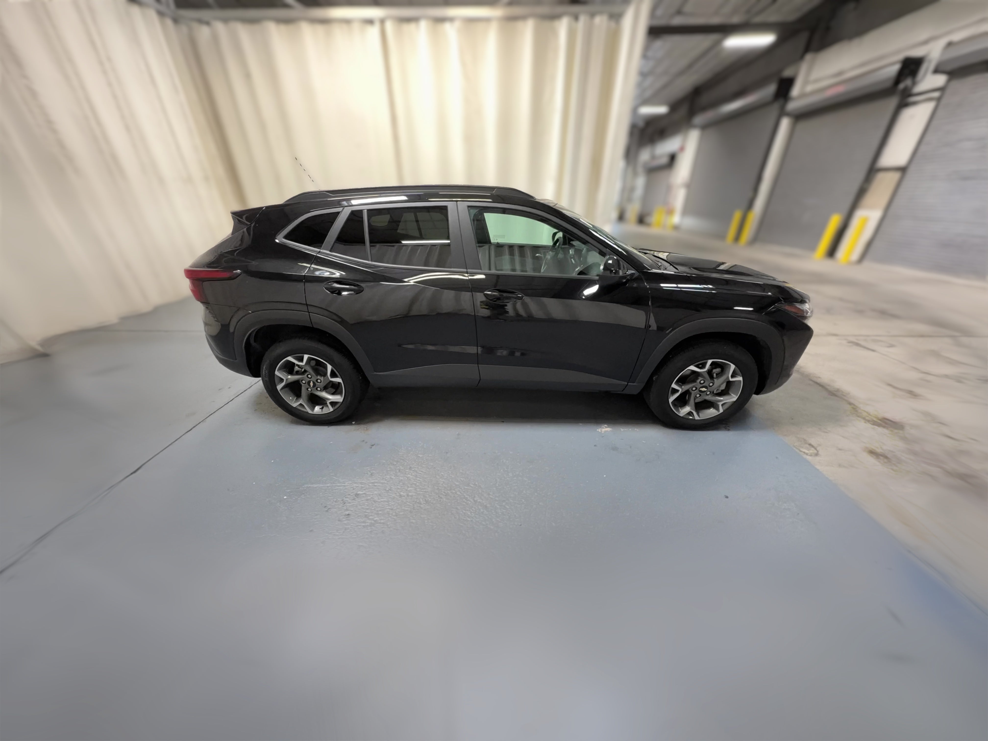 2025 Chevrolet Trax LT - Photo 33