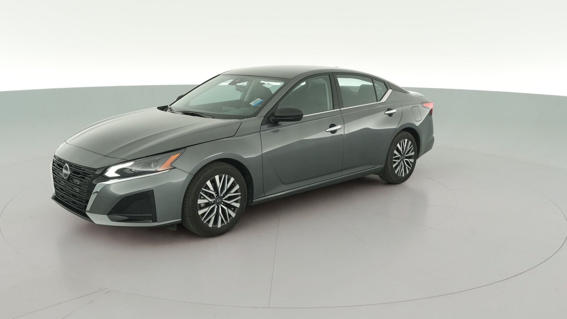 2025 Nissan Altima vehicle photo