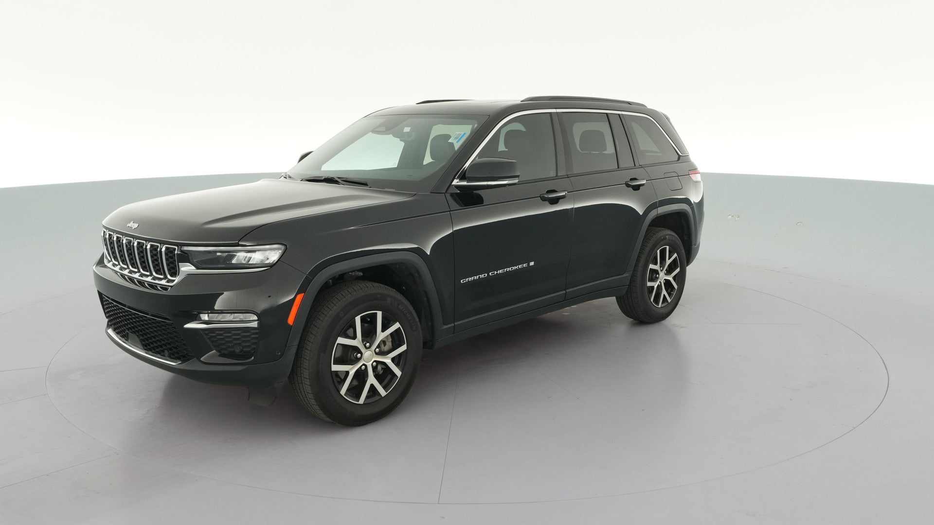 2025 Jeep Grand Cherokee vehicle photo
