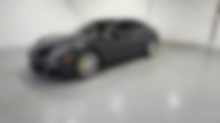 2018 Porsche Panamera vehicle photo