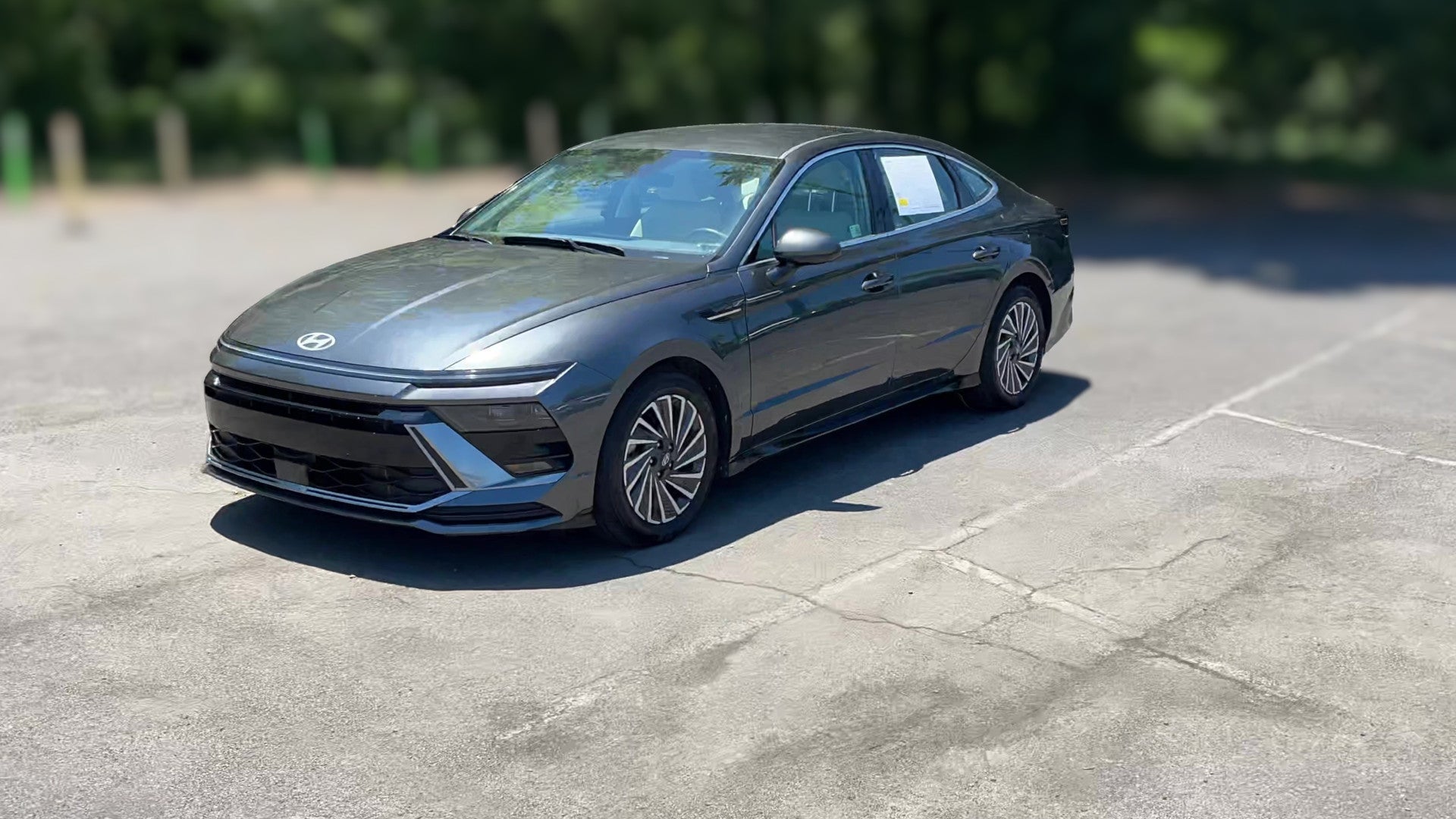 2025 Hyundai Sonata Hybrid vehicle photo