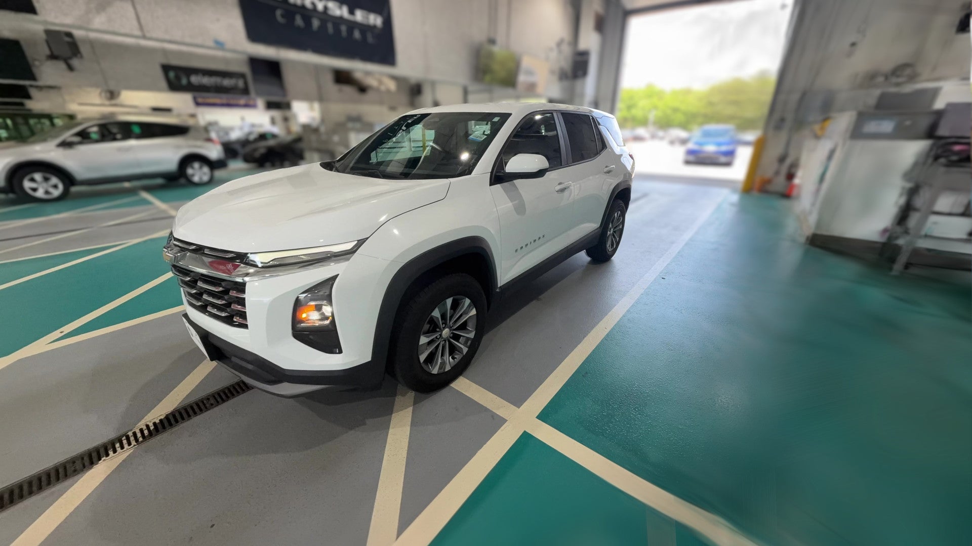 2025 Chevrolet Equinox vehicle photo