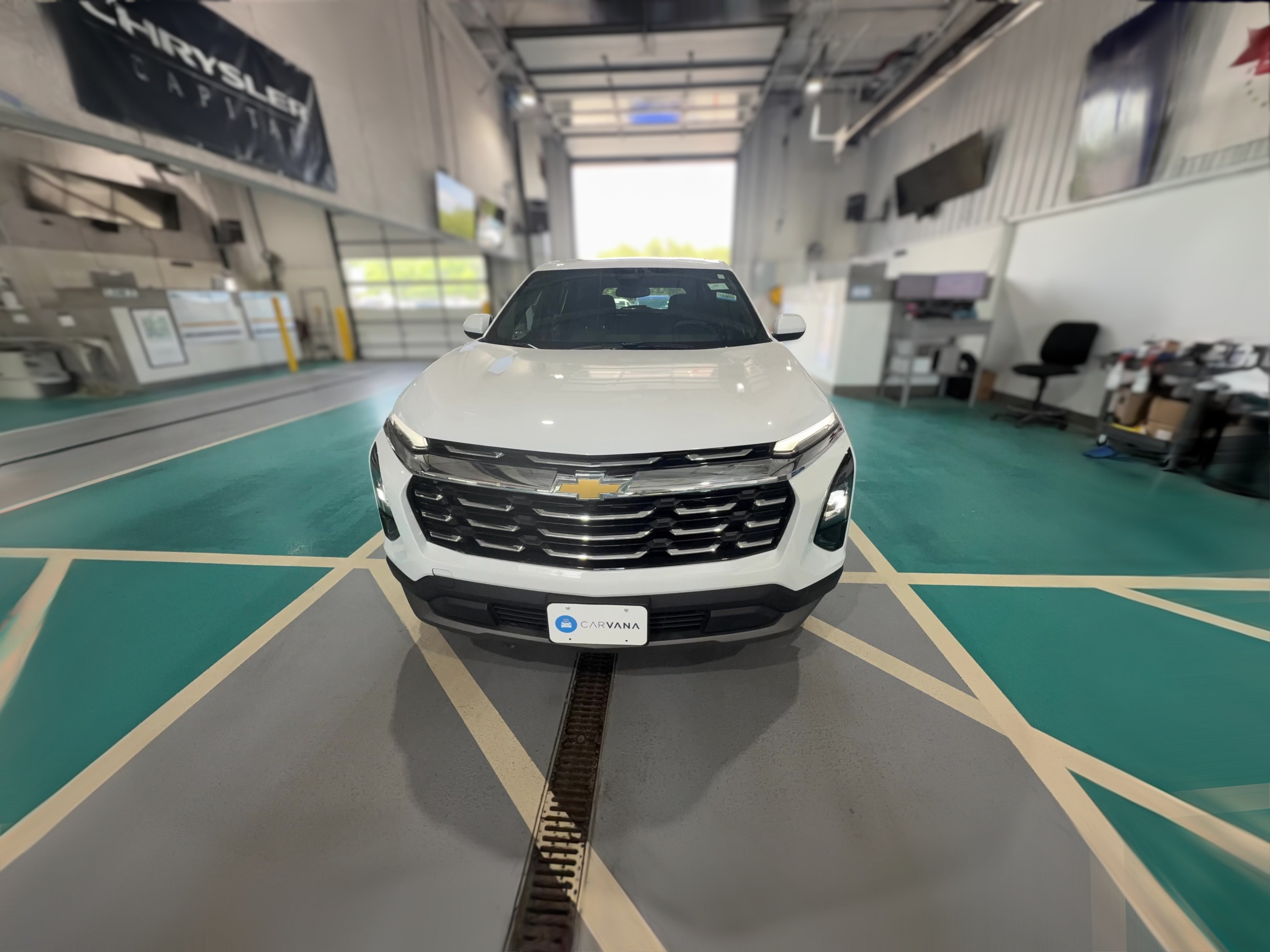 2025 Chevrolet Equinox LT - Photo 24