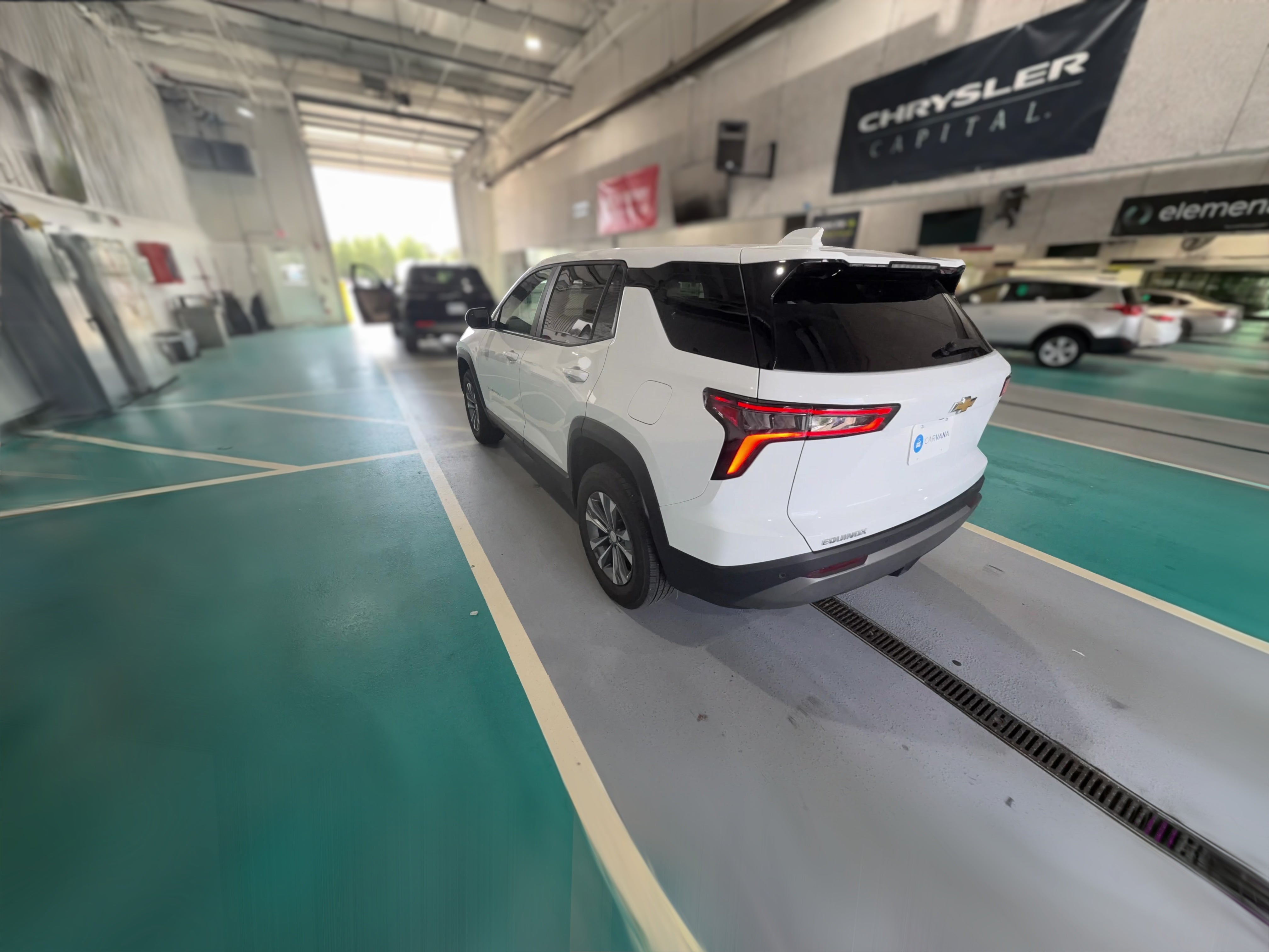 2025 Chevrolet Equinox LT - Photo 30