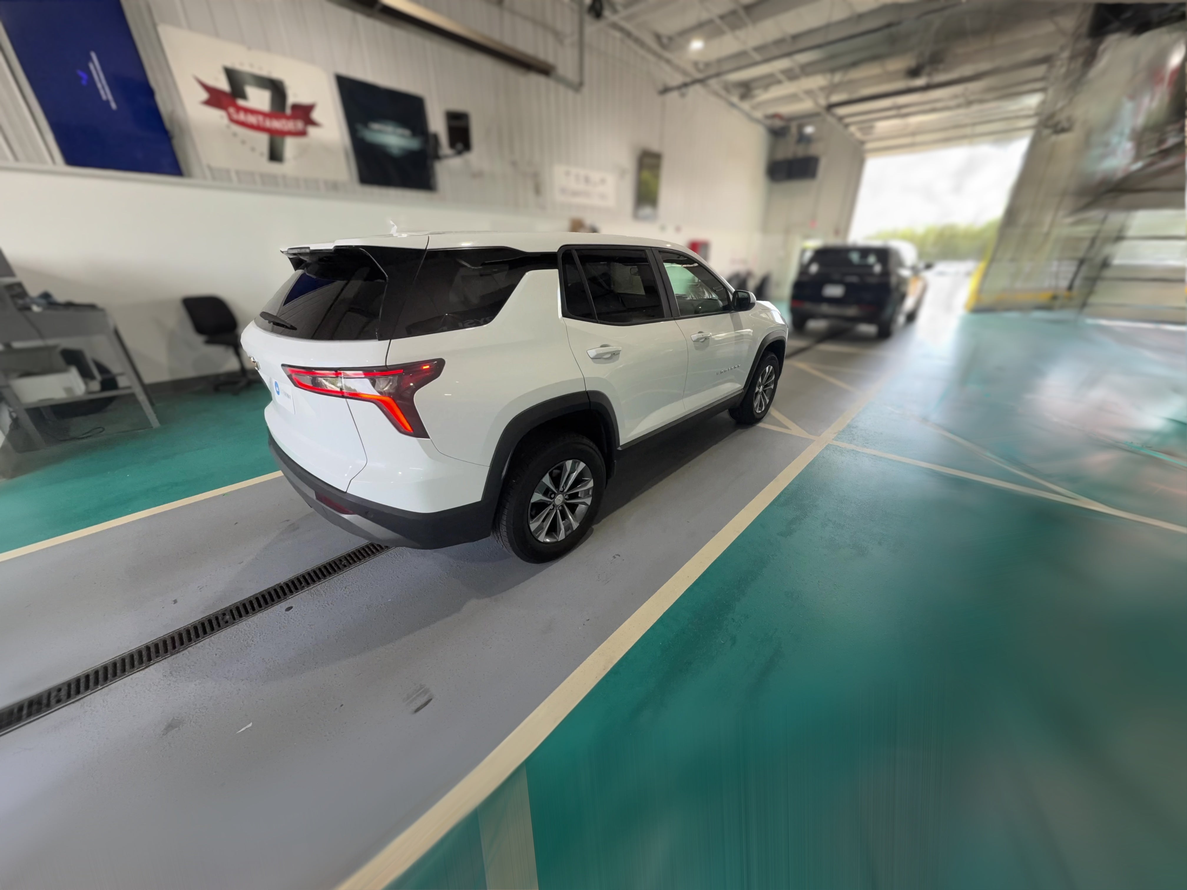 2025 Chevrolet Equinox LT - Photo 34