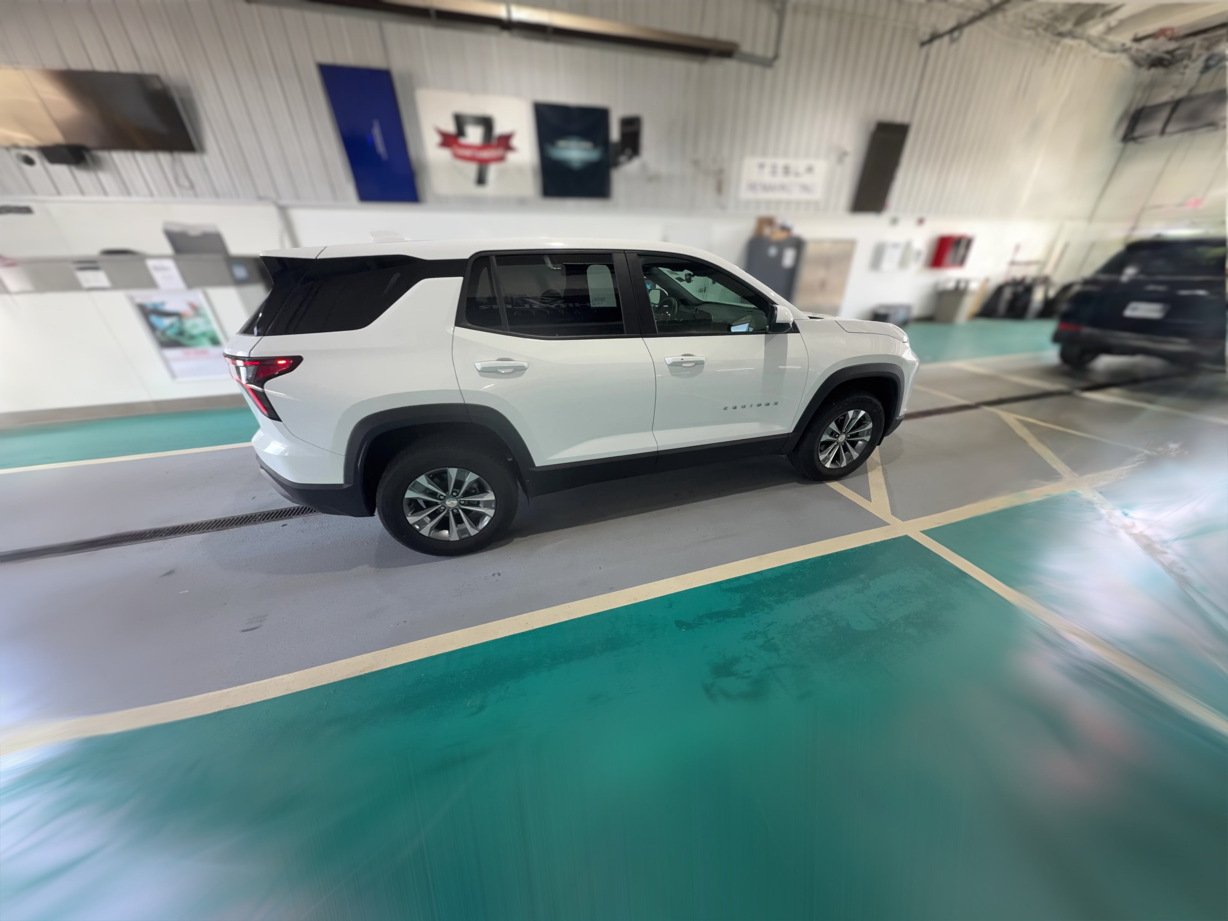 2025 Chevrolet Equinox LT - Photo 35