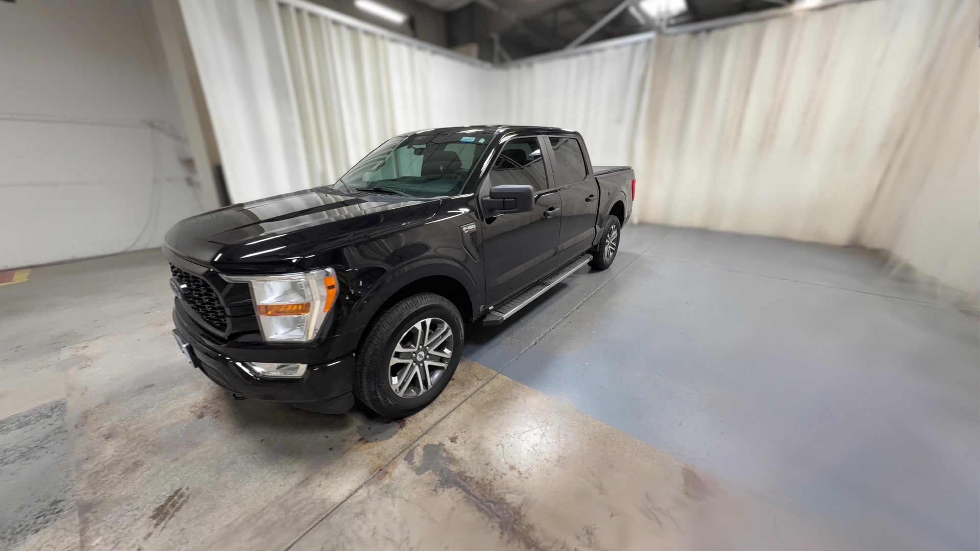 2021 Ford F150 SuperCrew Cab vehicle photo