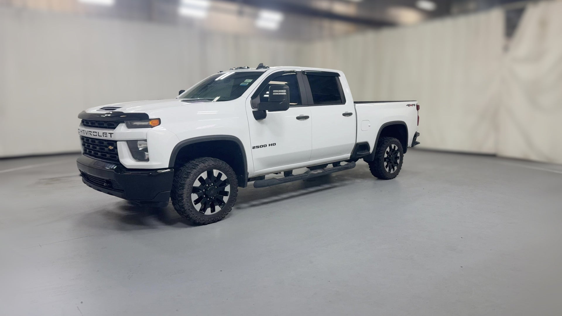 2020 Chevrolet Silverado 2500 HD Crew Cab vehicle photo